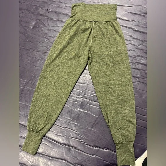 Aerie high waisted jogger pants in olive green‎ size S/TP - Picture 3 of 10